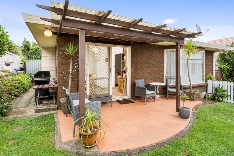 Photo of property in 4b Camellia Place, Greerton, Tauranga, 3112
