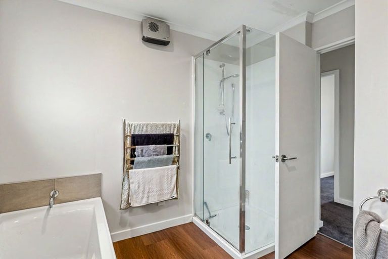 Photo of property in 25 Tauiwi Crescent, Hei Hei, Christchurch, 8042