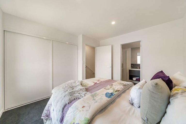 Photo of property in 44 John Street, Stokes Valley, Lower Hutt, 5019