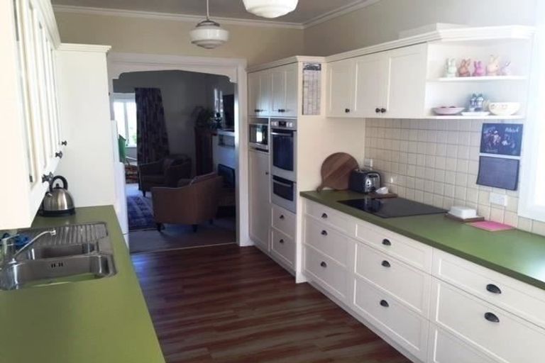 Photo of property in 36 The Esplanade, Westshore, Napier, 4110