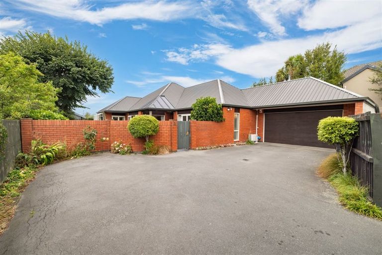 Photo of property in 2/8 Ilam Road, Upper Riccarton, Christchurch, 8041