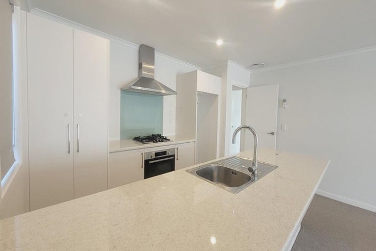 Photo of property in 26 Karearea Avenue, Kenepuru, Porirua, 5022