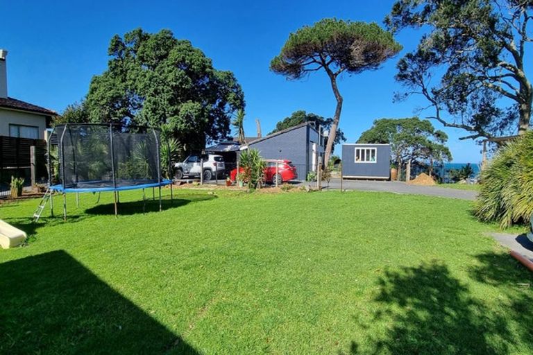 Photo of property in 881a Whangaparaoa Road, Manly, 0930