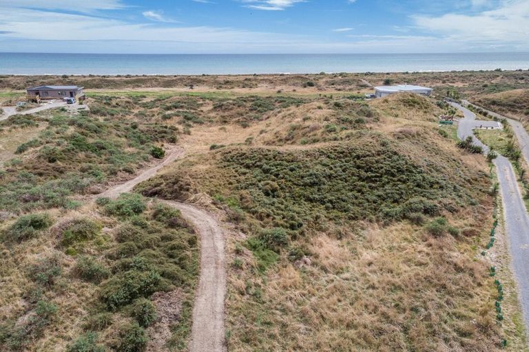 Photo of property in 8 Mahurenga Lane, Te Horo, Otaki, 5581