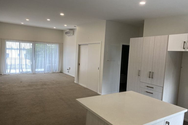 Photo of property in 4/3 Woolfield Road, Papatoetoe, Auckland, 2025