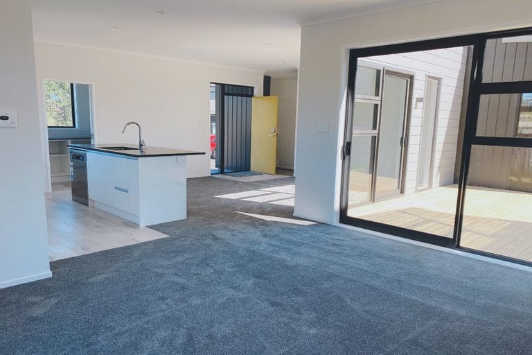 Photo of property in 10 Awamarino Way, Westgate, Auckland, 0614