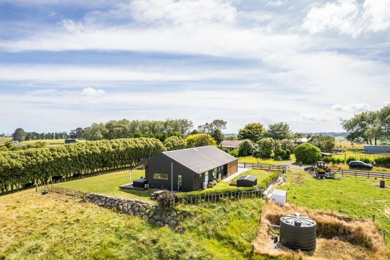 Photo of property in 390 Hursthouse Road, Tarurutangi, Inglewood, 4389