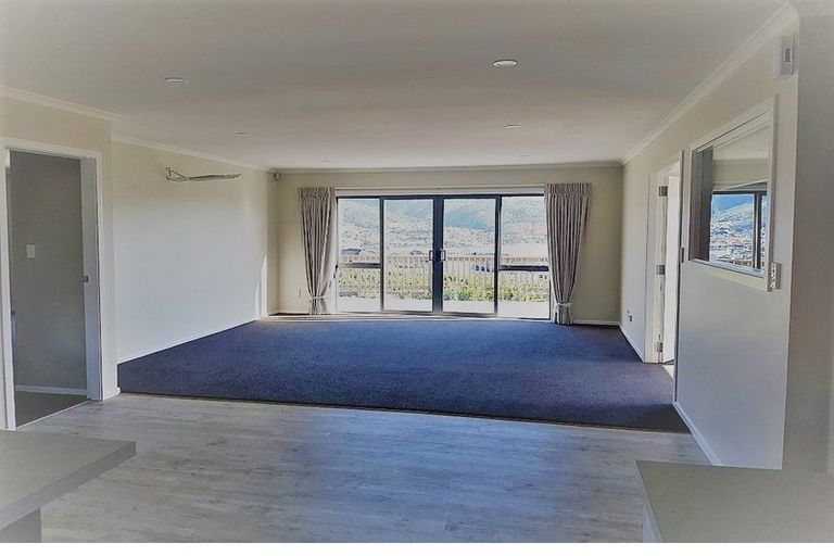 Photo of property in 2 Waitaria Terrace, Aotea, Porirua, 5024