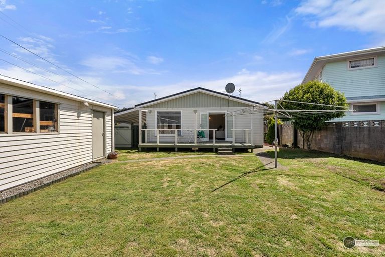 Photo of property in 184 Taita Drive, Avalon, Lower Hutt, 5011