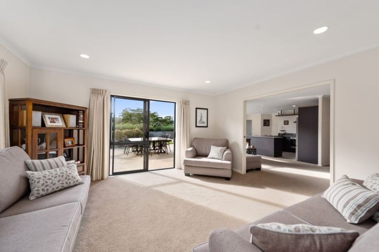 Photo of property in 25 Waipuna Grove, Welcome Bay, Tauranga, 3112