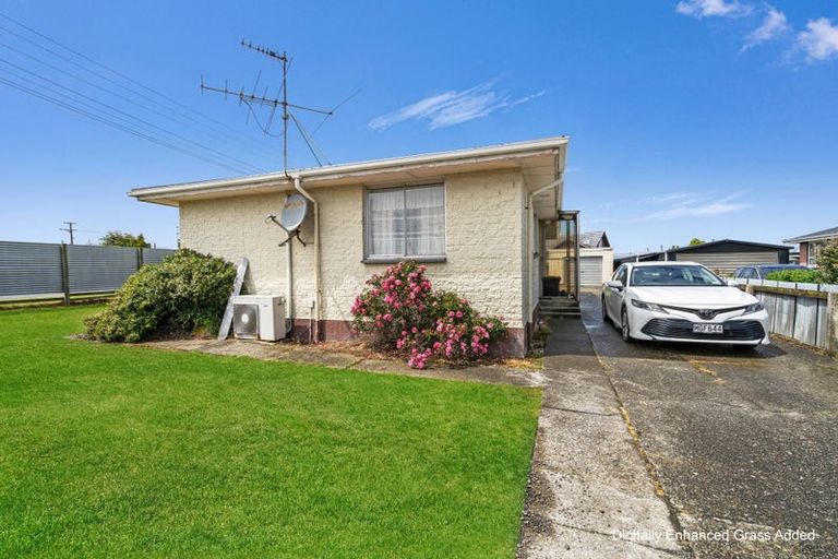 Photo of property in 2 Paisley Street, Kew, Invercargill, 9812