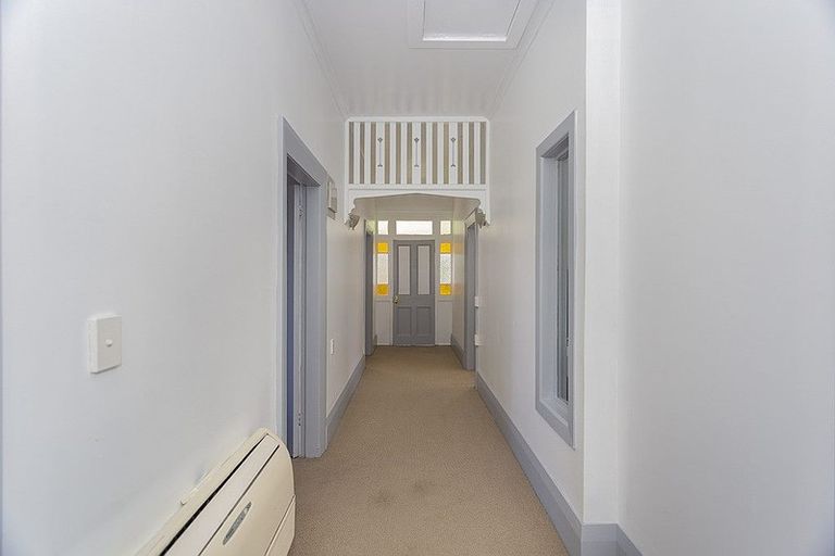 Photo of property in 35 Mersey Street, South Hill, Oamaru, 9400