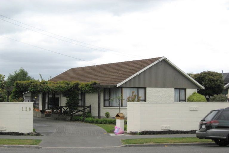 Photo of property in 128 Roydvale Avenue, Burnside, Christchurch, 8053
