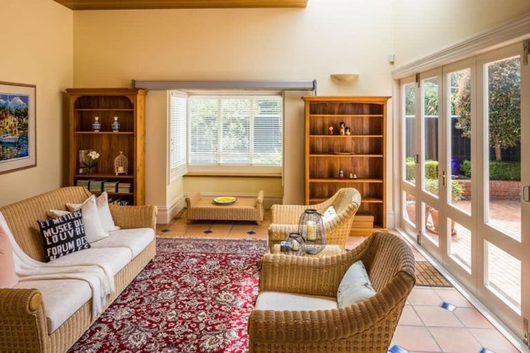 Photo of property in 13 Talavera Terrace, Kelburn, Wellington, 6012