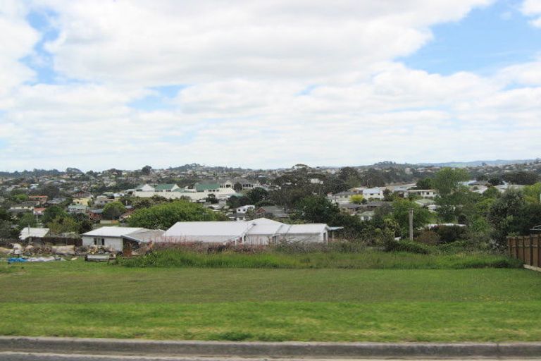 Photo of property in 50 Tiri Road, Manly, Whangaparaoa, 0930