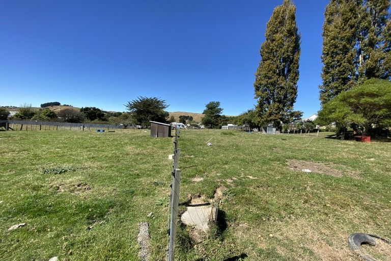 Photo of property in 10 Paraekaretu Street, Hunterville, 4730