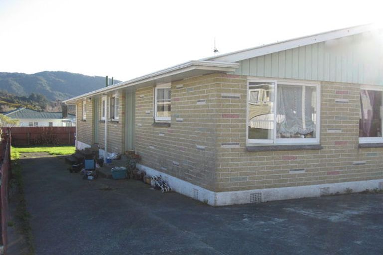 Photo of property in 26b Petrie Street, Wainuiomata, Lower Hutt, 5014