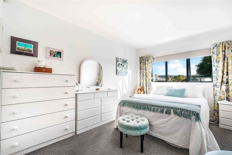 Photo of property in 72b Seabrook Avenue, New Lynn, Auckland, 0600