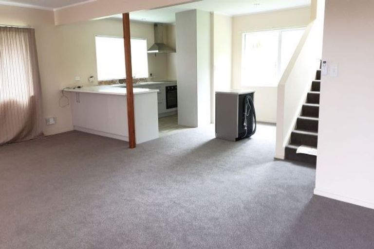 Photo of property in 41 Esther Place, Red Beach, 0932