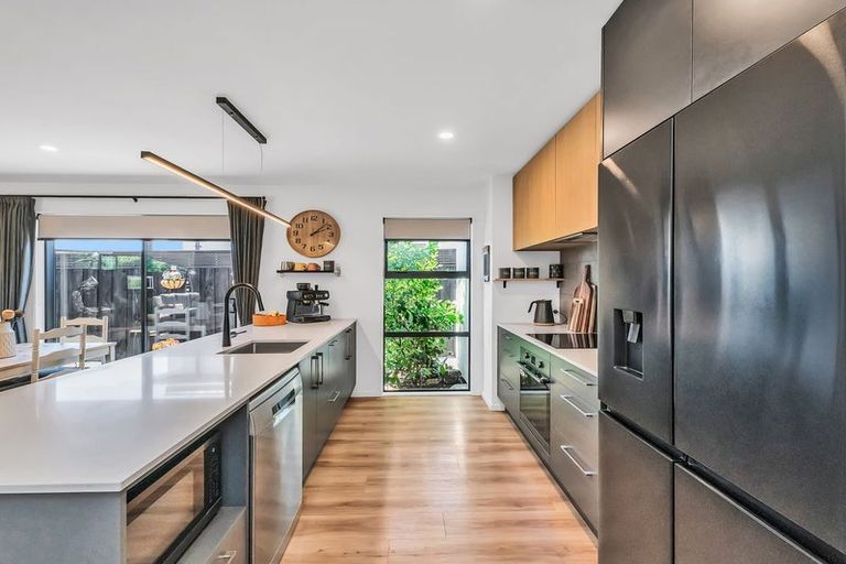 Photo of property in 17 Burrow Street, Rolleston, 7614