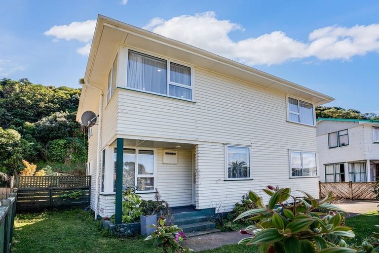 Photo of property in 112 Rangituhi Crescent, Takapuwahia, Porirua, 5022