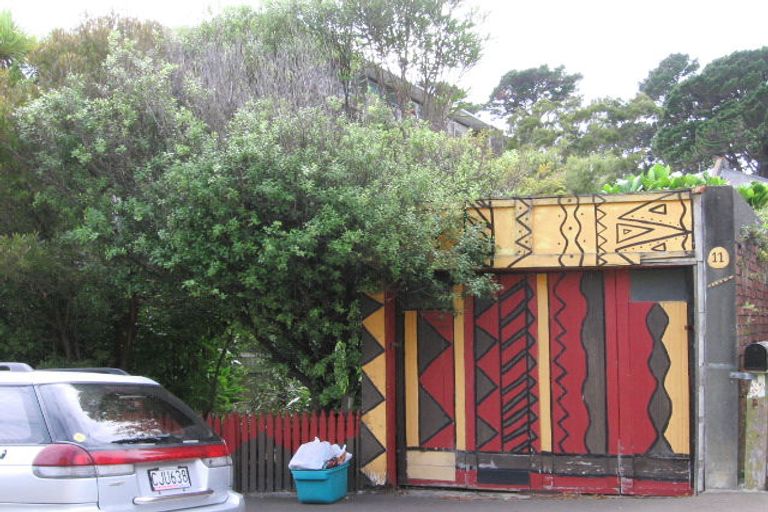 Photo of property in 11 Edinburgh Terrace, Berhampore, Wellington, 6023