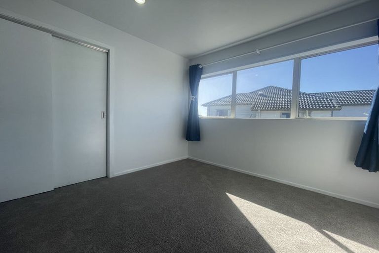 Photo of property in 7 Merlot Way, Te Atatu South, Auckland, 0610