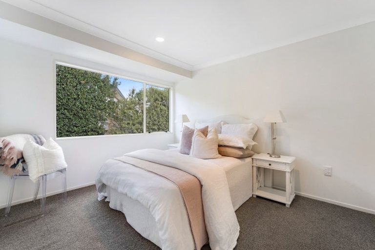 Photo of property in 36 Woodgers Way, Somerville, Auckland, 2014