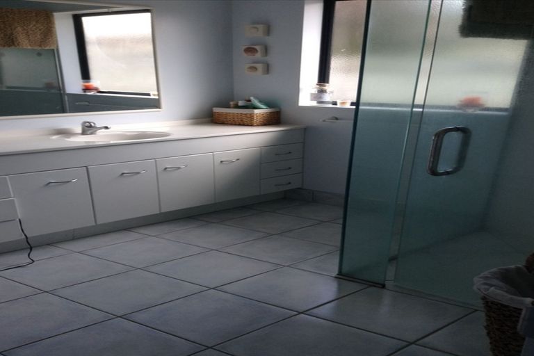 Photo of property in 26 Grabella Place, Papamoa Beach, Papamoa, 3118