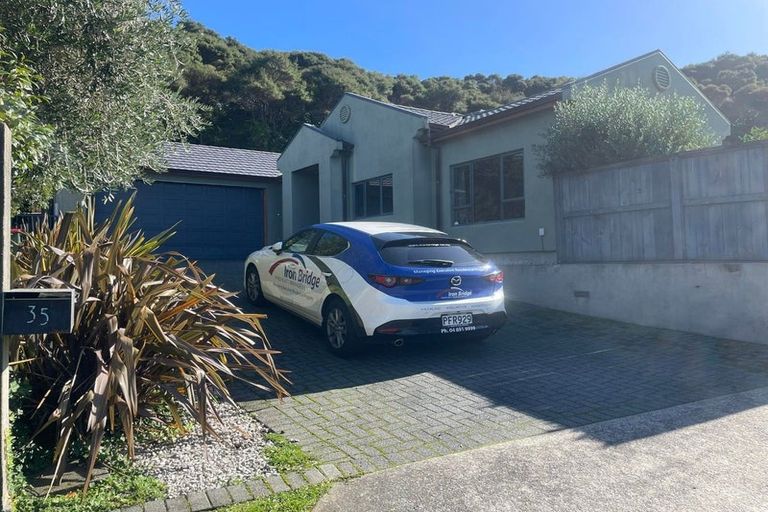 Photo of property in 35 Kawatiri Grove, Wainuiomata, Lower Hutt, 5014