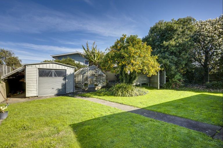 Photo of property in 208 Caroline Place, Mayfair, Hastings, 4122