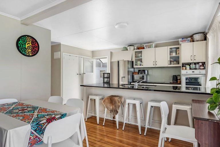 Photo of property in 1 Tui Street, Outer Kaiti, Gisborne, 4010