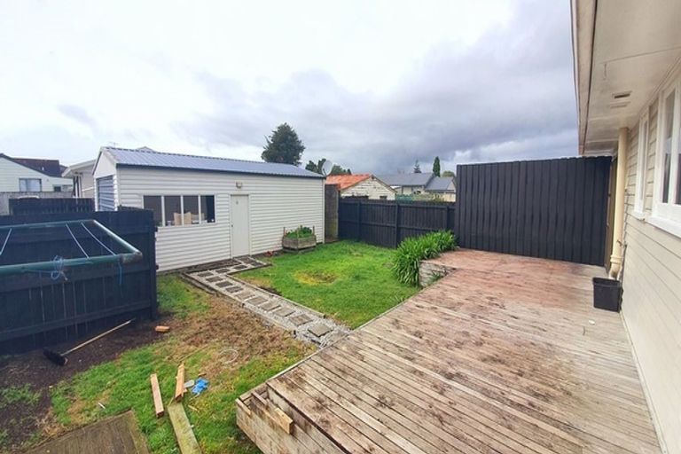 Photo of property in 1/35 Hill Crescent, Papakura, 2110