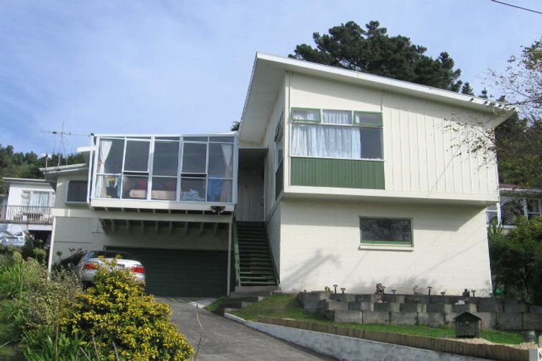 Photo of property in 20a Chester Road, Tawa, Wellington, 5028