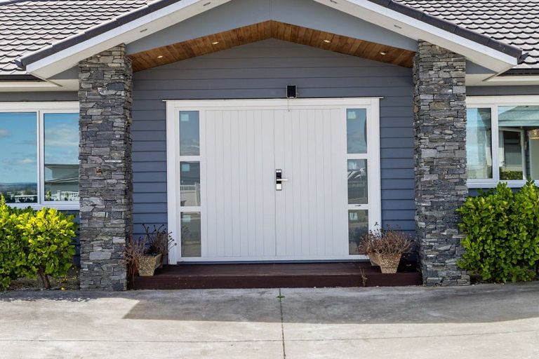 Photo of property in 13 Dulverton Rise, Flagstaff, Hamilton, 3210