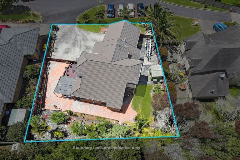 Photo of property in 8 Chardonnay Rise, Henderson, Auckland, 0612