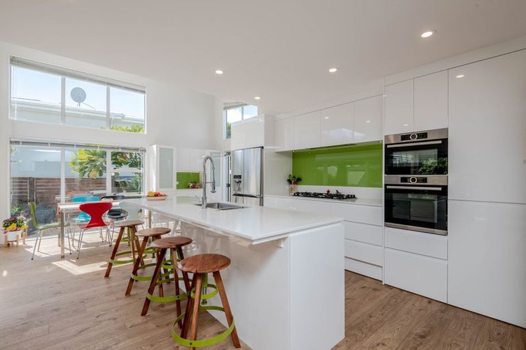 Photo of property in 7 Winsley Terrace, Churton Park, Wellington, 6037