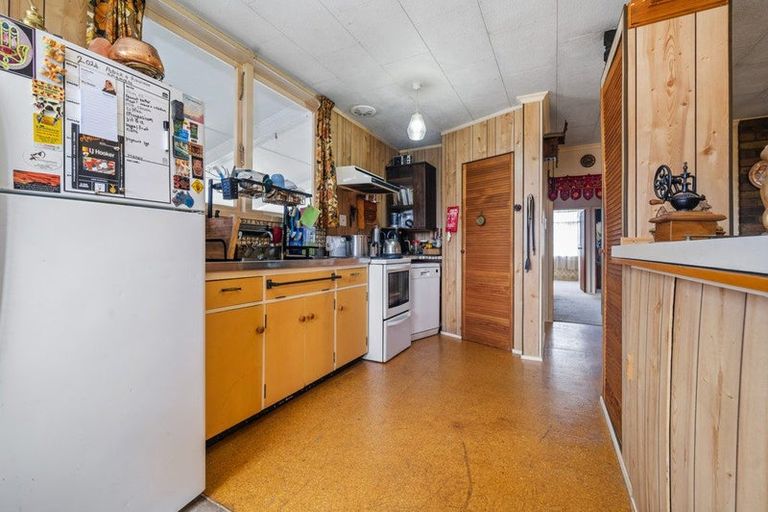 Photo of property in 18 Sunrise Avenue, Owhata, Rotorua, 3010