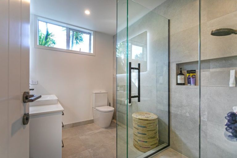 Photo of property in 163 Ocean Beach Road, Tairua, 3508