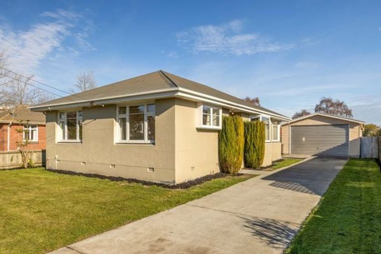 Photo of property in 47 Golf Links Road, Shirley, Christchurch, 8061
