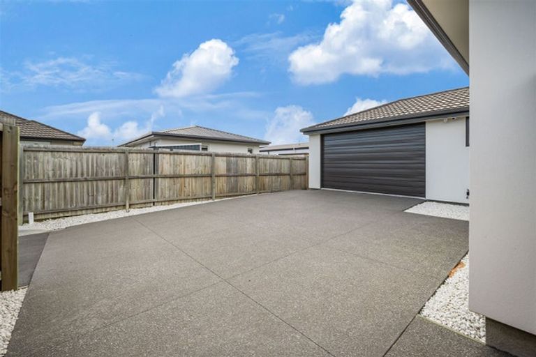 Photo of property in 10 Kingsbridge West, Burwood, Christchurch, 8083