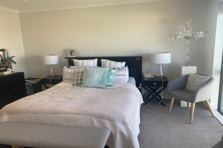 Photo of property in 22 Matairangi Avenue, Totara Heights, Auckland, 2105