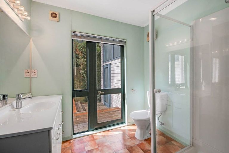 Photo of property in 3a Mckenzie Avenue, Arkles Bay, Whangaparaoa, 0932