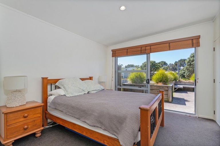 Photo of property in 113 Sands Crescent, Matarangi, Whitianga, 3592