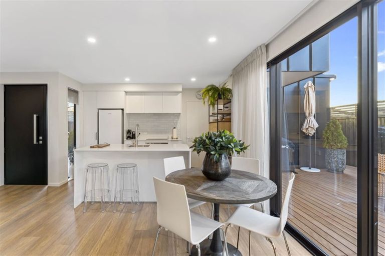 Photo of property in 2/55 Cleveland Street, Edgeware, Christchurch, 8013