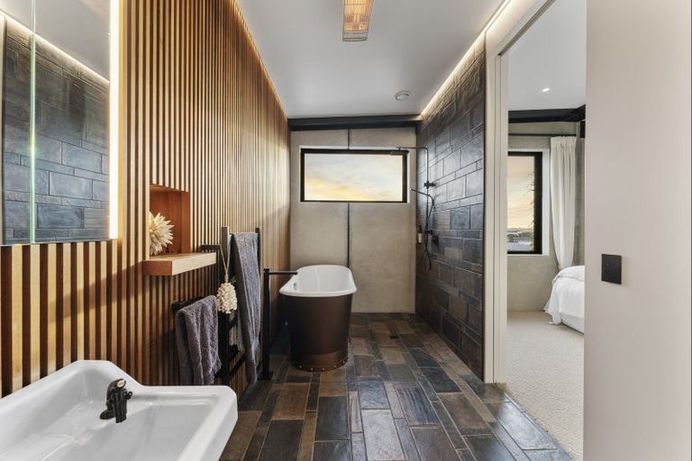 Photo of property in 9 Sutherland Avenue, Mount Maunganui, 3116