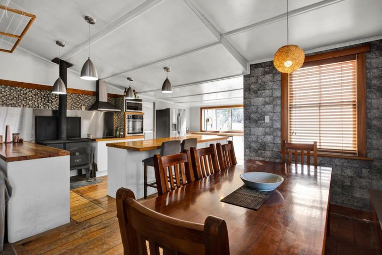 Photo of property in 24 Tayler Street, Eltham, 4322