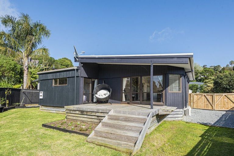 Photo of property in 72a Beach Road, Onerahi, Whangarei, 0110