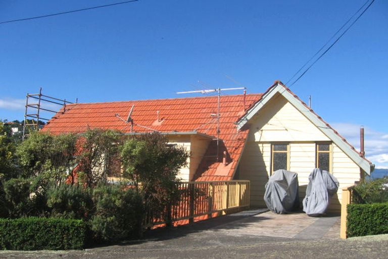 Photo of property in 118 Trelissick Crescent, Ngaio, Wellington, 6035