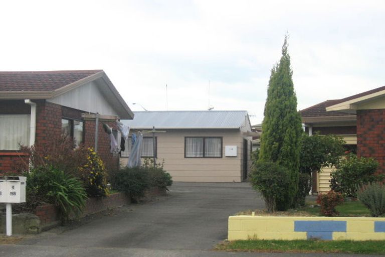 Photo of property in 3/98 Tait Drive, Greenmeadows, Napier, 4112